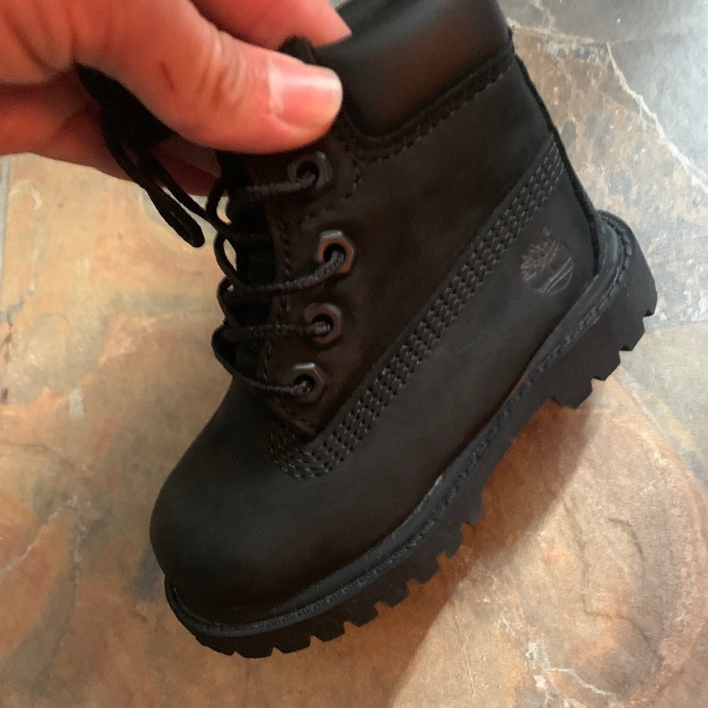 Toddler black timberland boots size 5